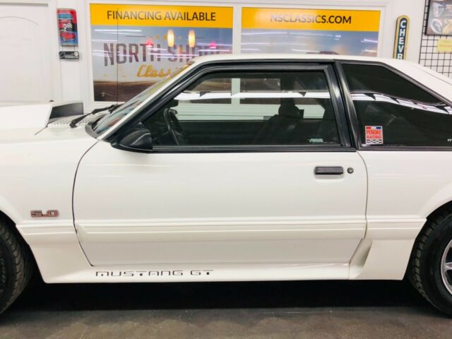 1993 White Ford Mustang Hatchback