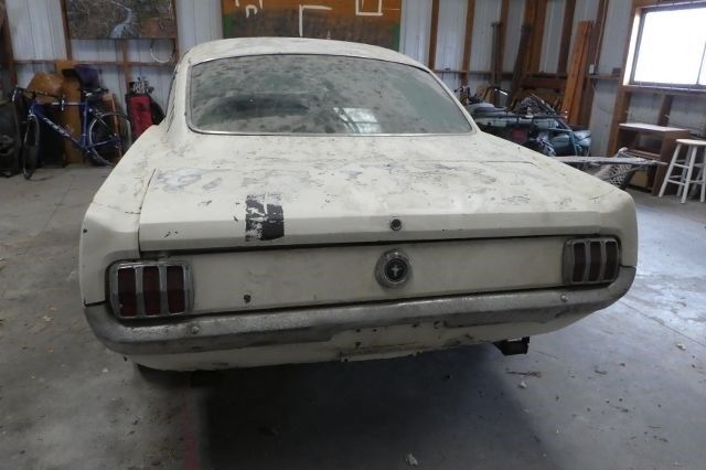 1965 -- Ford Mustang --