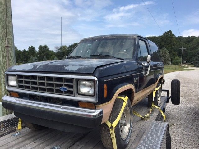 1988 Blue Ford Bronco II