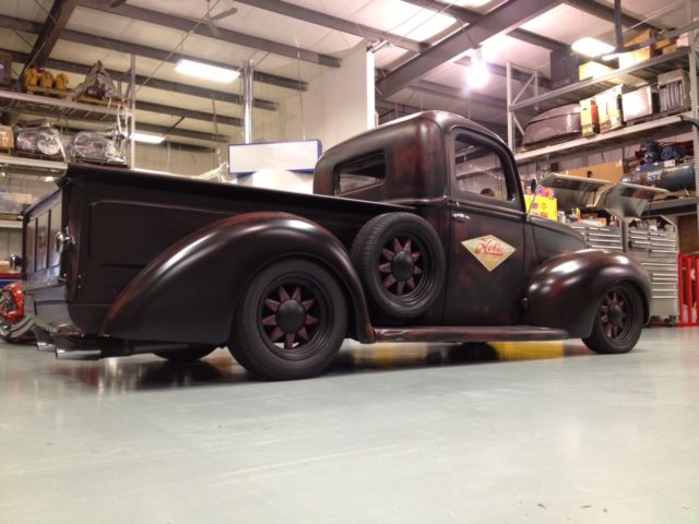 1991 White Ford F-150 Crew Cab Pickup