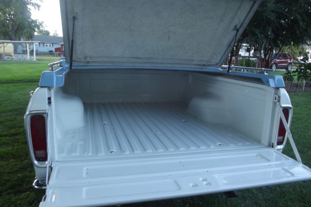1979 Blue/White Ford F-100 Standard Cab Pickup
