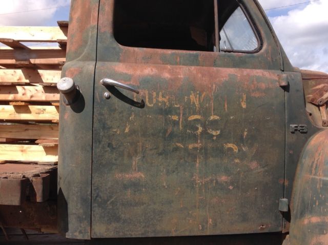 1948 Ford F-100