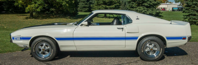 1970 White Ford Mustang Coupe