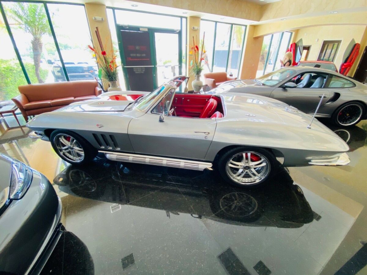 1966 PEARL SILVER Chevrolet Corvette Convertible
