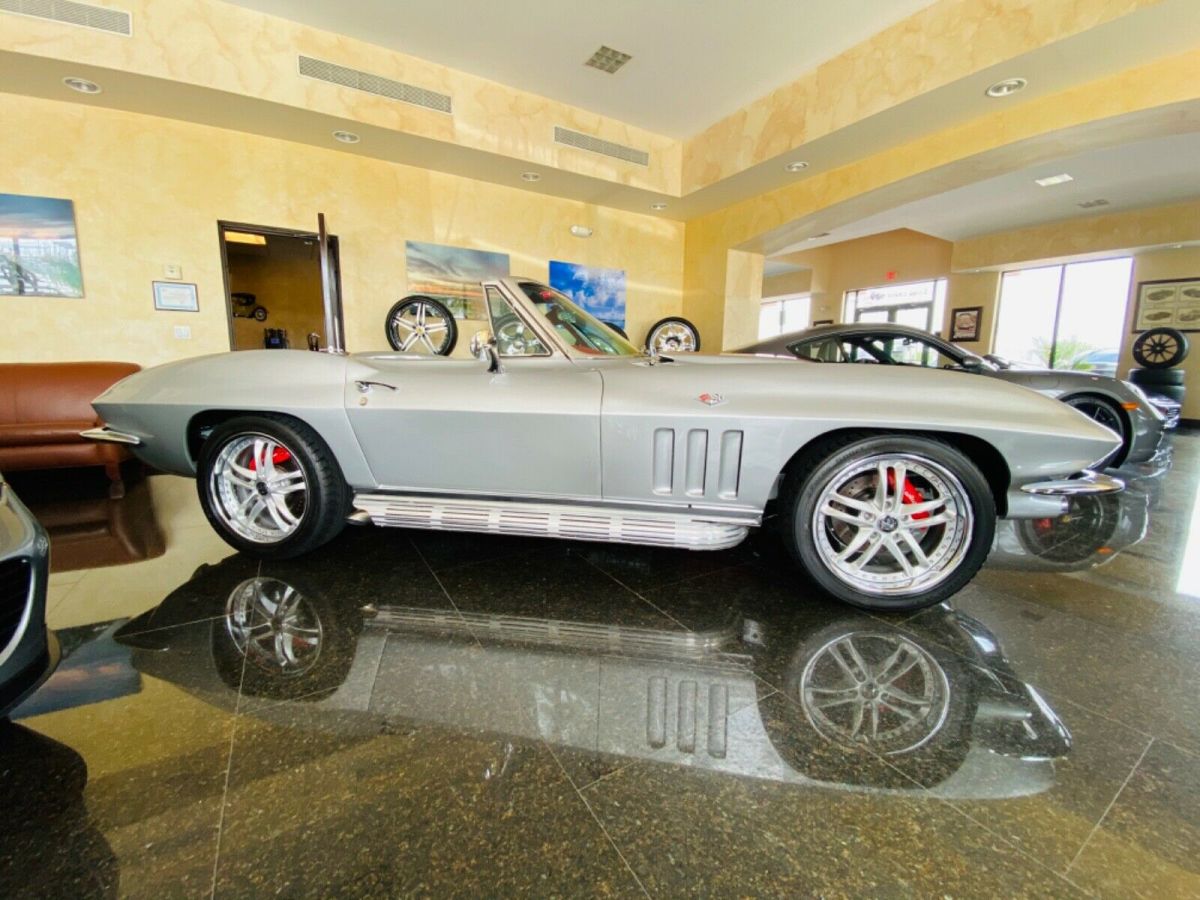 1966 PEARL SILVER Chevrolet Corvette Convertible