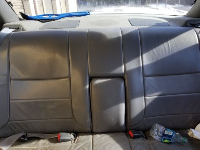 1994 White Ford Taurus Sedan