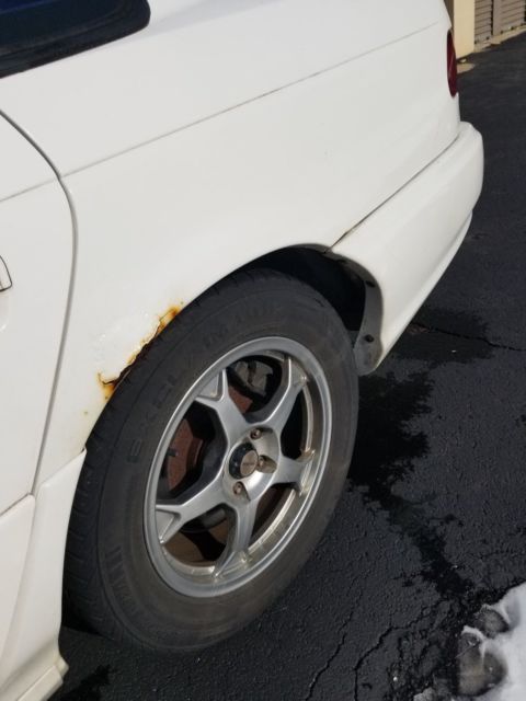 1994 White Ford Taurus Sedan