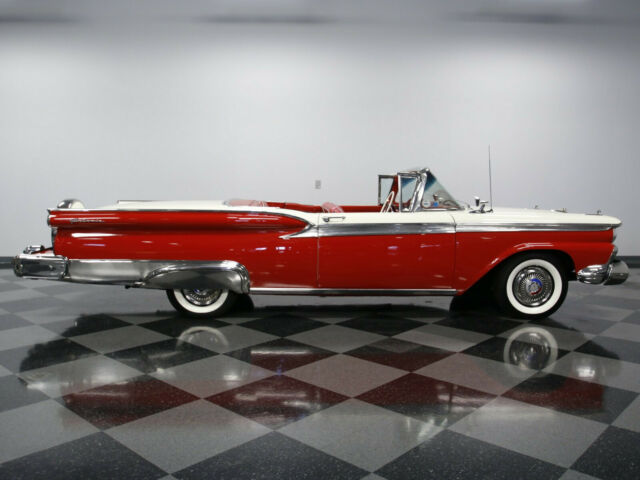 1959 Ford Skyliner Convertible