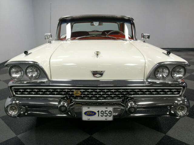 1959 Ford Skyliner Convertible
