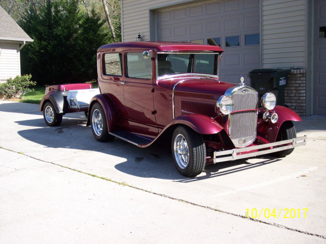 1930 Rose red metalic Ford Model A Street Rod 2 Door Sedan