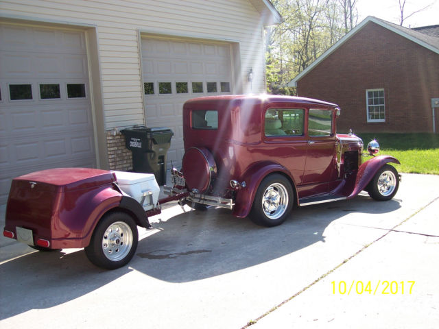 1930 Rose red metalic Ford Model A Street Rod 2 Door Sedan
