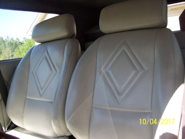 1930 Rose red metalic Ford Model A Street Rod 2 Door Sedan