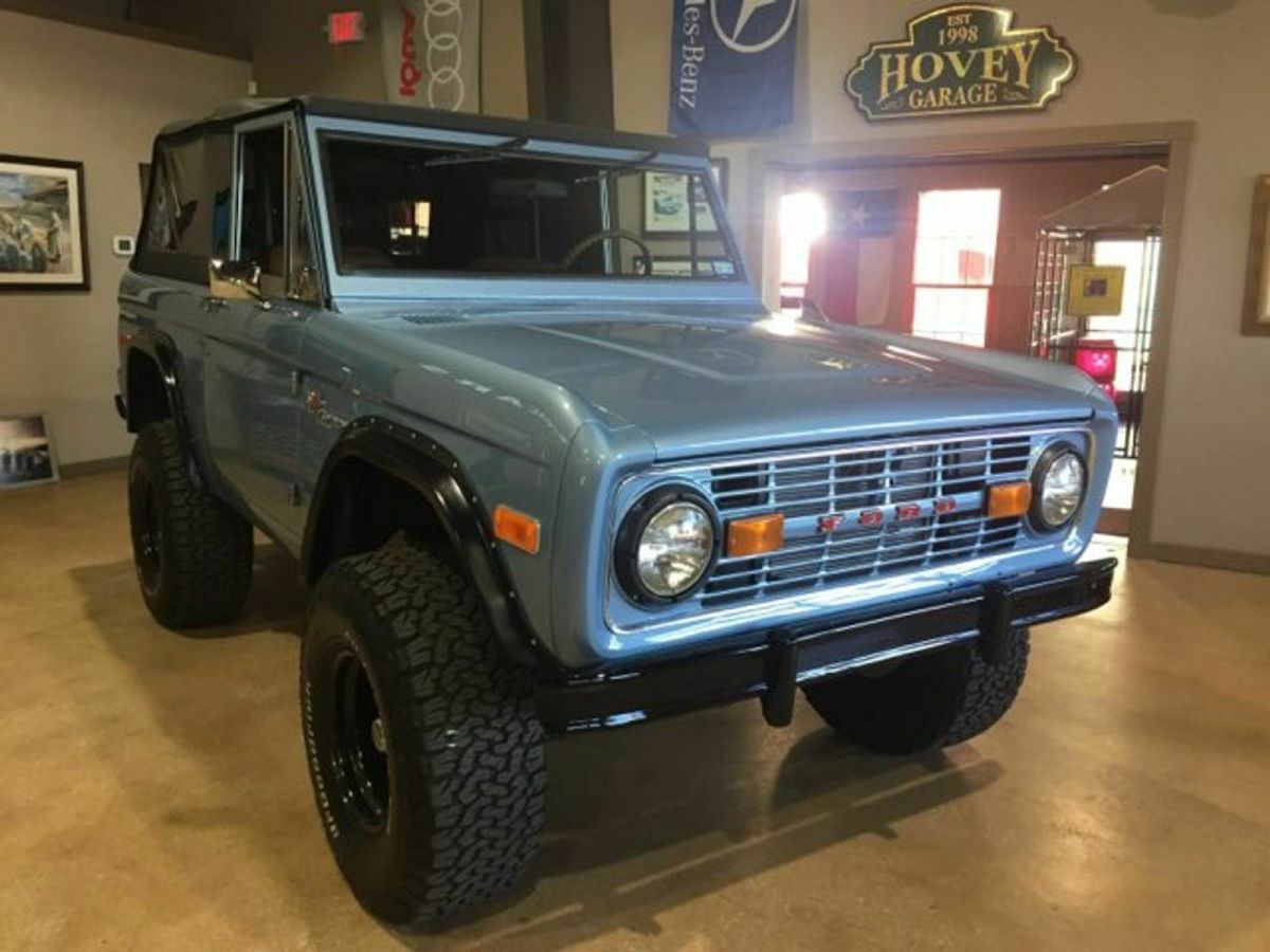1974 Blue Ford Bronco SUV