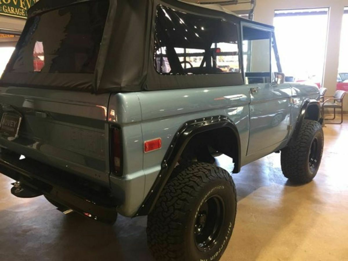 1974 Blue Ford Bronco SUV