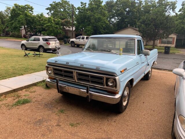 1972 Blue Ford F-250 Standard Cab Pickup