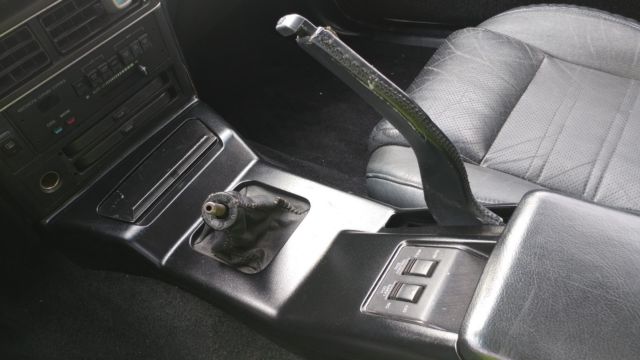 1990 White Ford Thunderbird Coupe