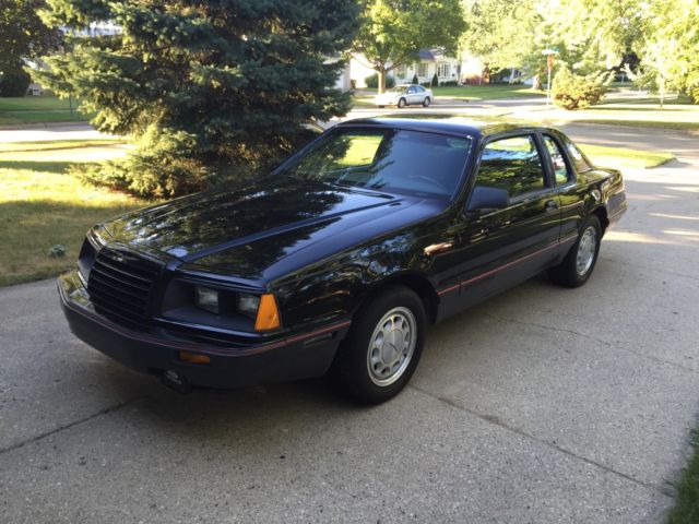 1985 Black Ford Thunderbird Coupe