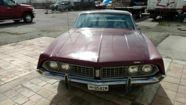 1971 Marron Ford Torino Fastback