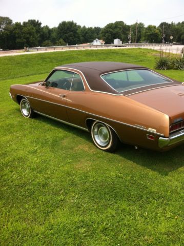 1971 cinnamon Ford Torino Coupe