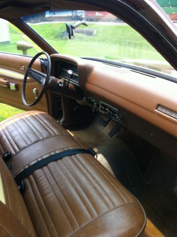 1971 cinnamon Ford Torino Coupe