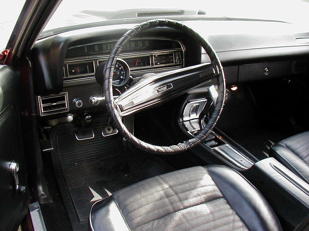 1970 Maroon Ford Torino