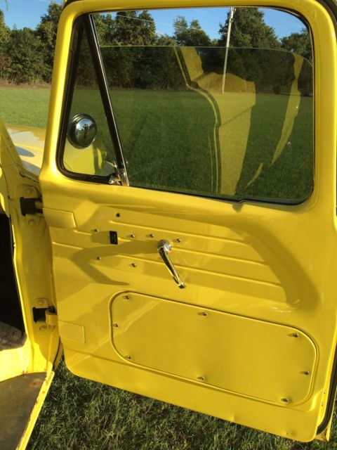 1961 Yellow Ford F-100