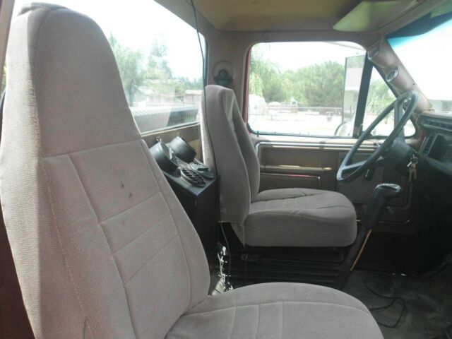 1989 Red Ford F800 Standard Cab Pickup