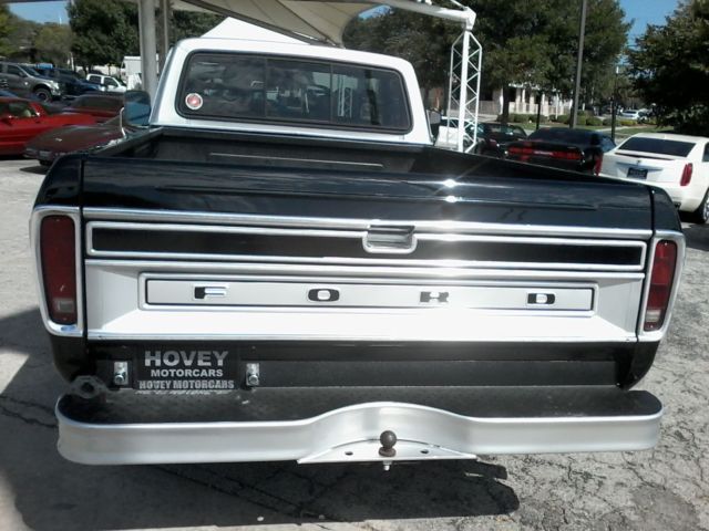 1977 Ford F-250 Pickup Truck