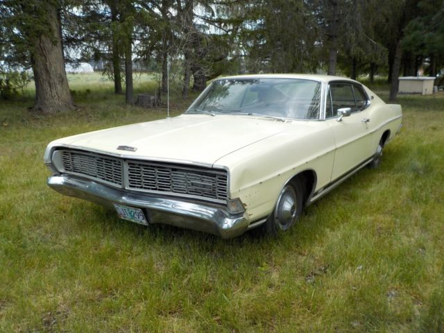 1968 Yellow Ford Galaxie Fastback