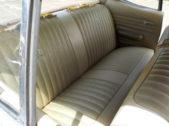 1968 Yellow Ford Galaxie Fastback