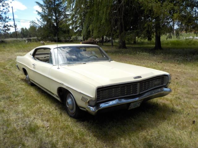 1968 Yellow Ford Galaxie Fastback