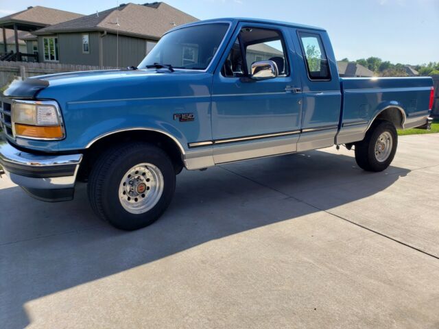 1993 Blue Ford F-150 Extended Cab Pickup