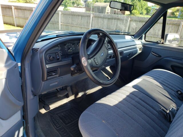 1993 Blue Ford F-150 Extended Cab Pickup