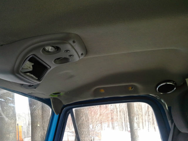 1966 blue/wht Ford F-250 Crew Cab Pickup