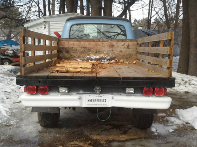 1966 blue/wht Ford F-250 Crew Cab Pickup