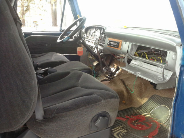 1966 blue/wht Ford F-250 Crew Cab Pickup