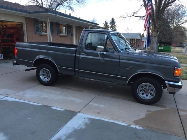1990 Graphite Ford F-150 Standard Cab Pickup