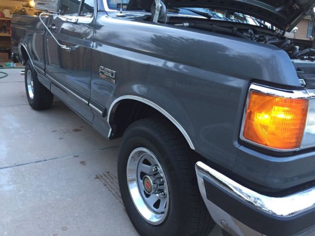 1990 Graphite Ford F-150 Standard Cab Pickup