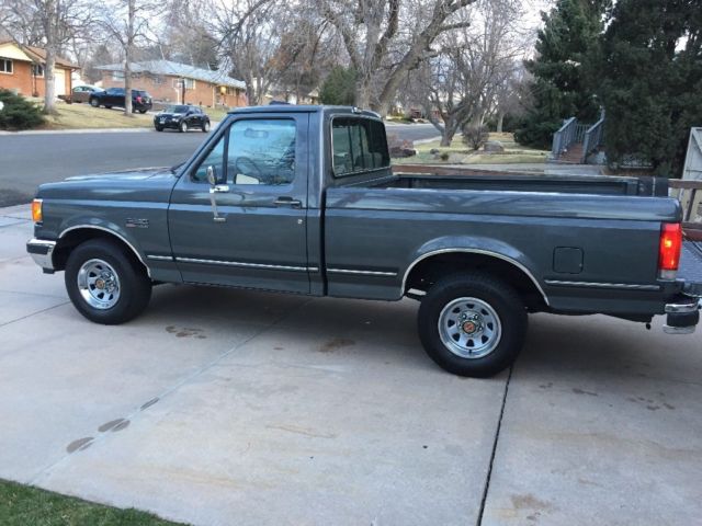 1990 Graphite Ford F-150 Standard Cab Pickup