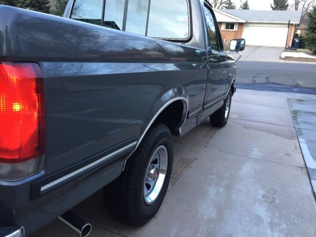 1990 Graphite Ford F-150 Standard Cab Pickup