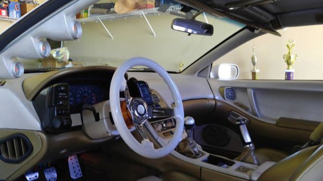 1993 White Nissan 300ZX Coupe