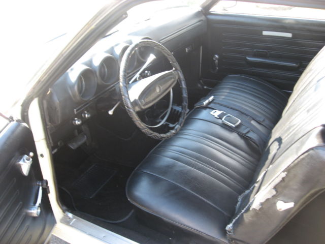 1968 Yellow Ford Torino