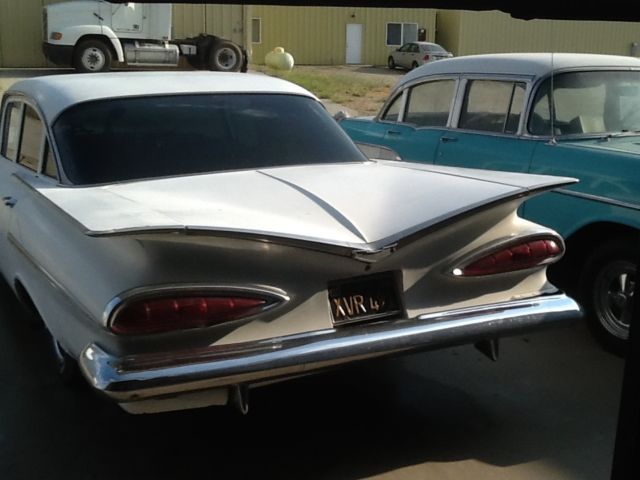 1959 White Chevrolet Bel Air/150/210