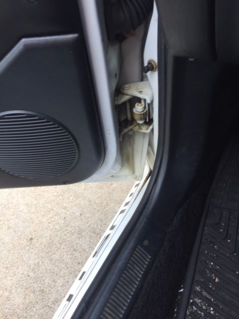 1992 White Ford Mustang Coupe