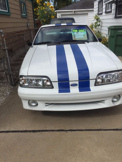 1992 White Ford Mustang Coupe