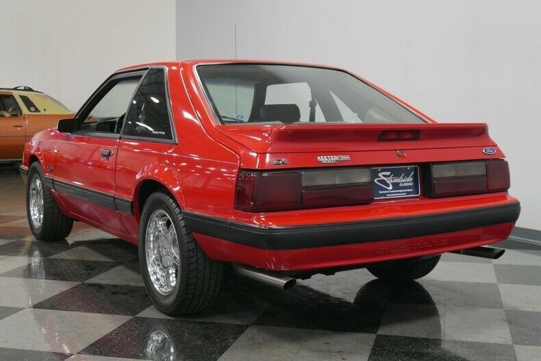 1990 Red Ford Mustang Coupe