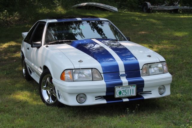 1991 White Ford Mustang Hatchback