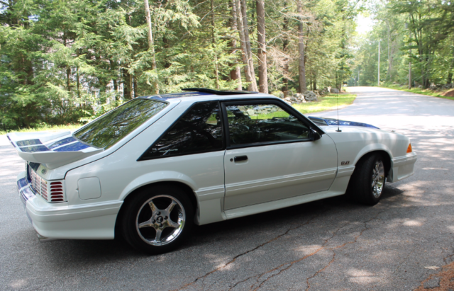 1991 White Ford Mustang Hatchback
