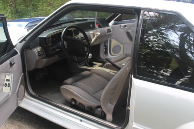 1991 White Ford Mustang Hatchback