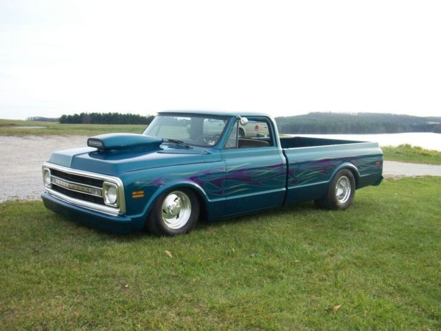 1970 dark blue green terquois Chevrolet C-10 truck